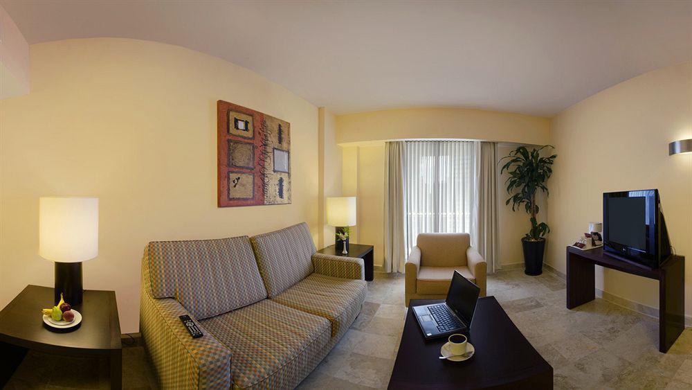 Fiesta Inn Coatzacoalcos Kültér fotó