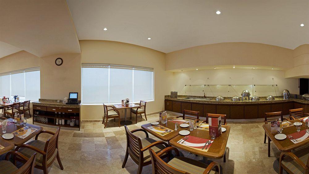 Fiesta Inn Coatzacoalcos Kültér fotó