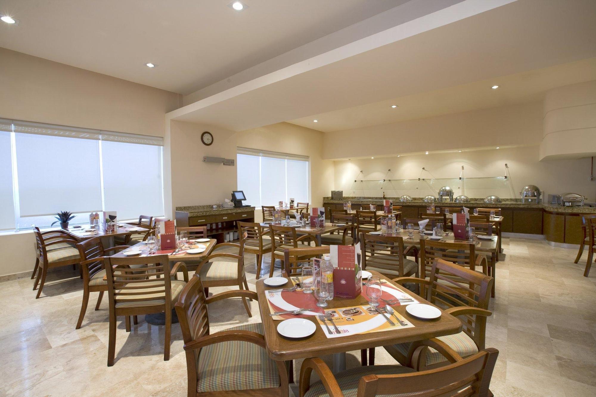 Fiesta Inn Coatzacoalcos Kültér fotó