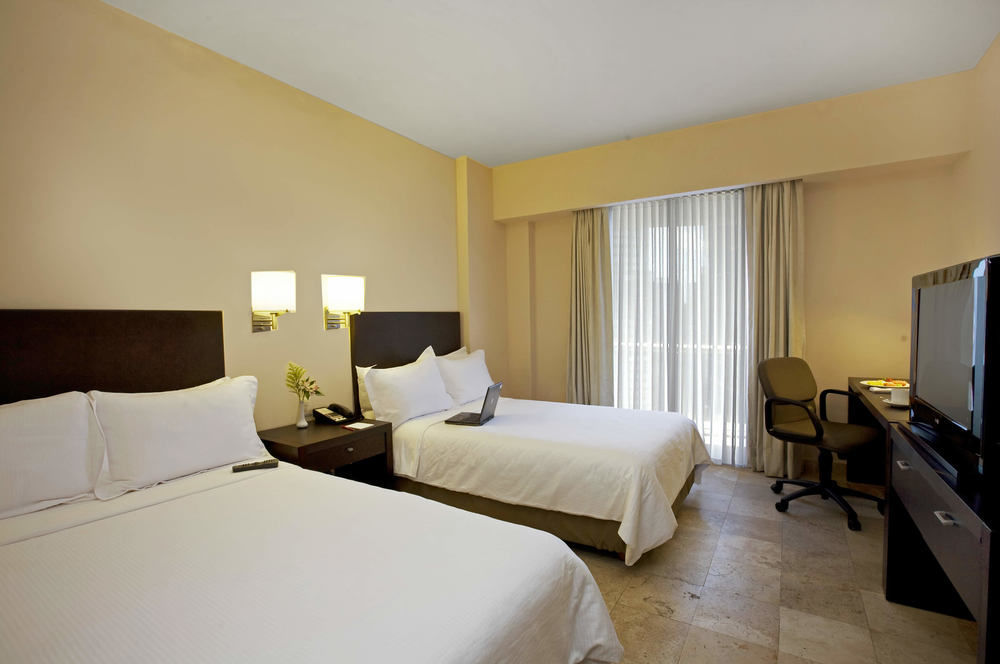 Fiesta Inn Coatzacoalcos Kültér fotó
